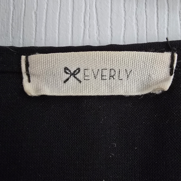 🌷Vintage Everly black tunic - Picture 5 of 7